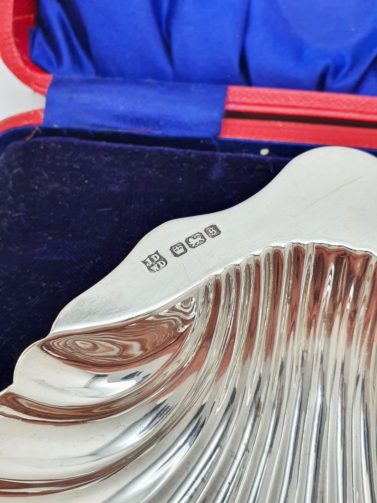 Lovely Antique Edwardian Sterling Silver Shell Butter Dish - 1910