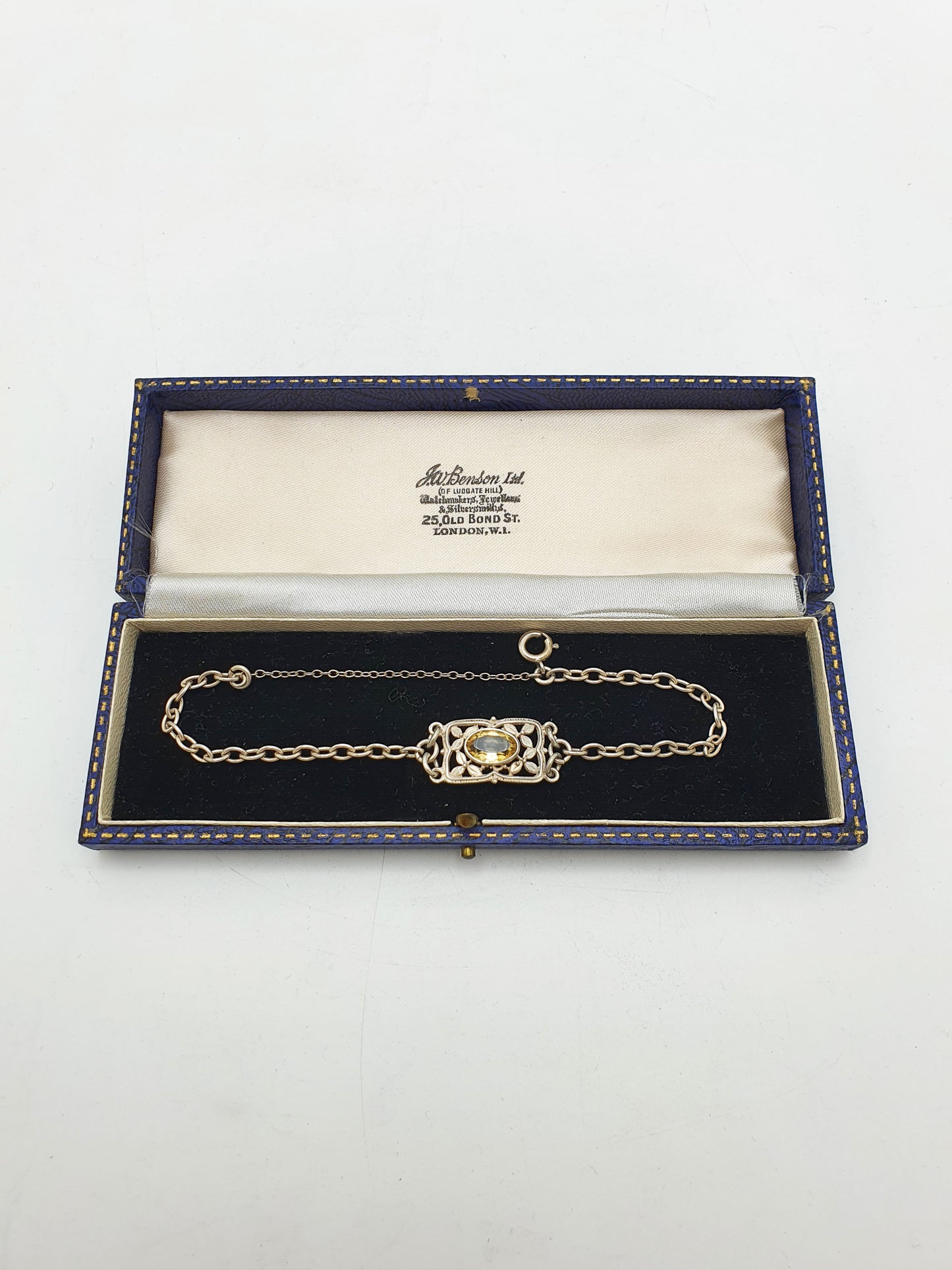 Art Nouveau Style Silver Bracelet With Oval Yellow Citrine – circa 1920