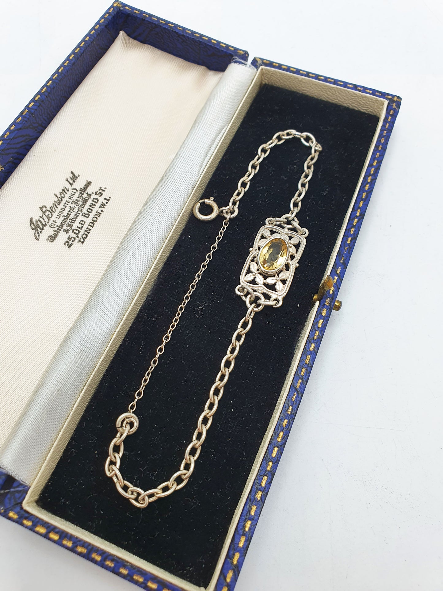 Art Nouveau Style Silver Bracelet With Oval Yellow Citrine – circa 1920