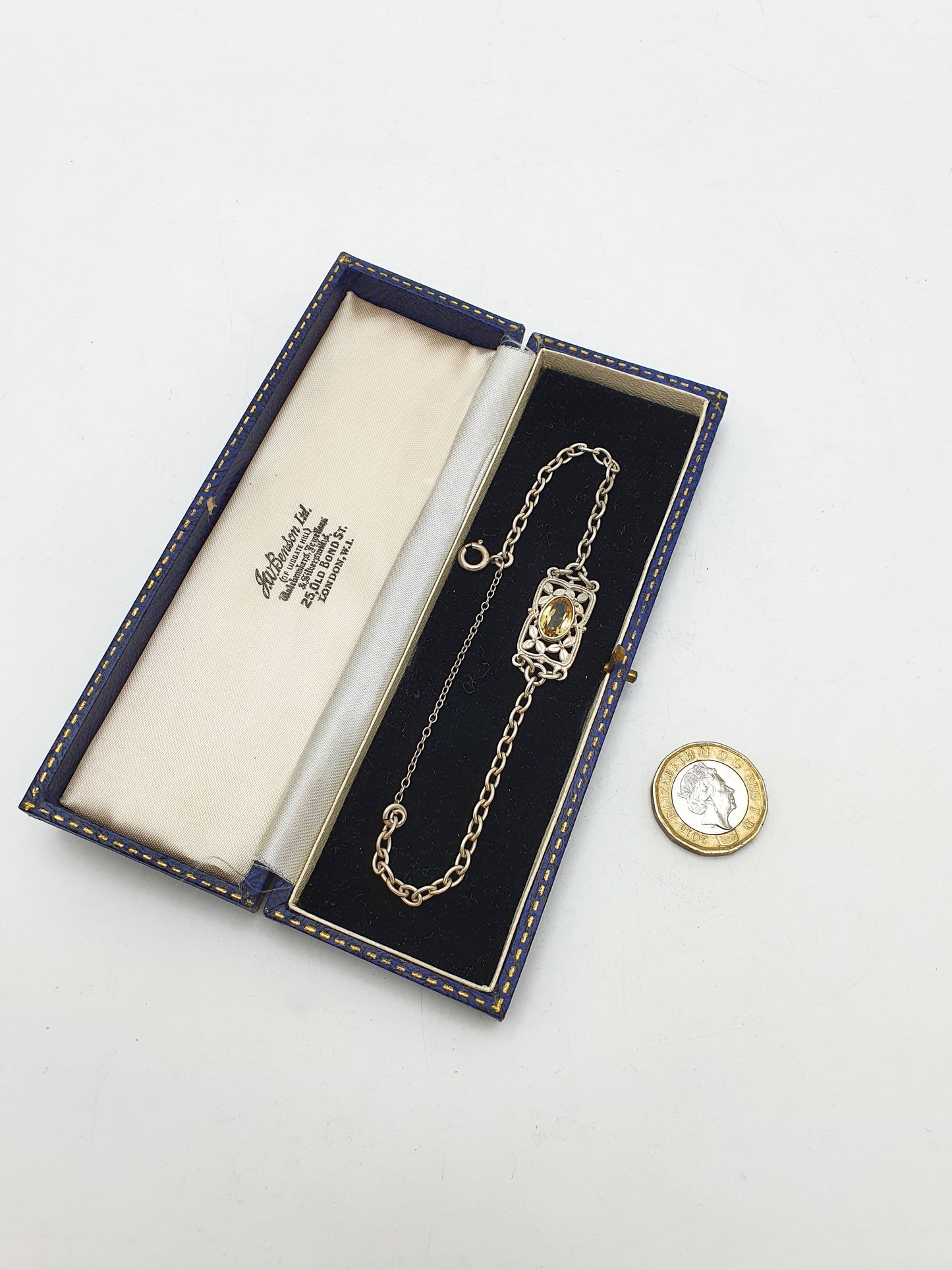 Art Nouveau Style Silver Bracelet With Oval Yellow Citrine – circa 1920