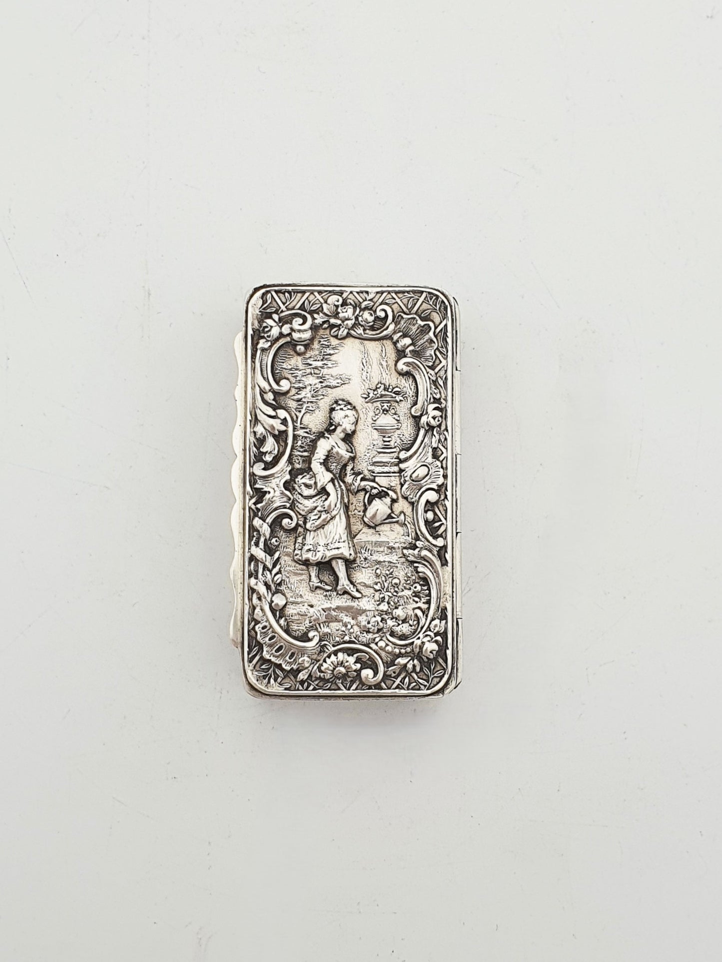 Antique Victorian Sterling Silver Repoussé Snuff Box With Gilt Interior - 1900