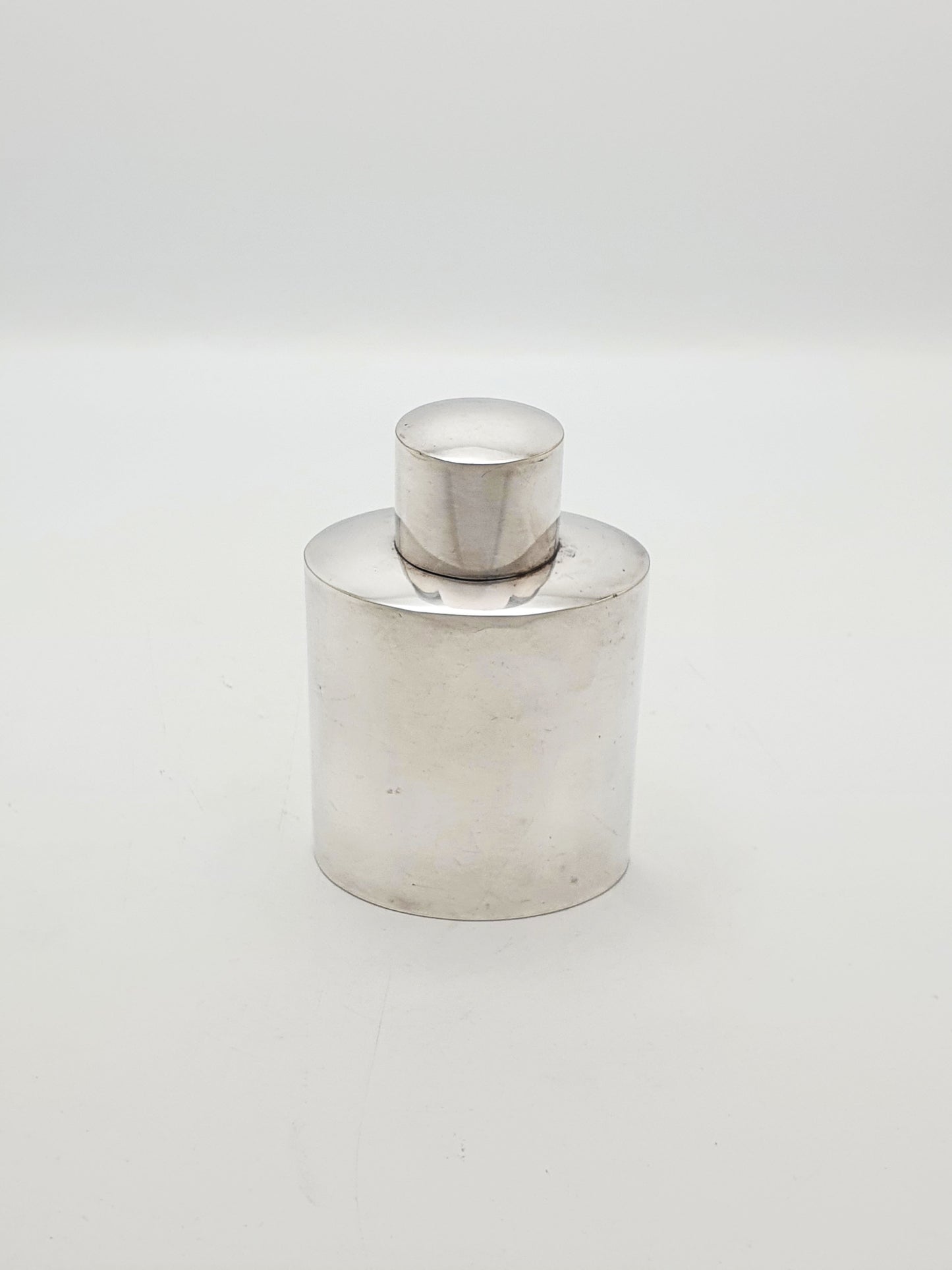 Splendid Antique Edwardian Silver Plated Tea Cannister With Crest – circa 1905