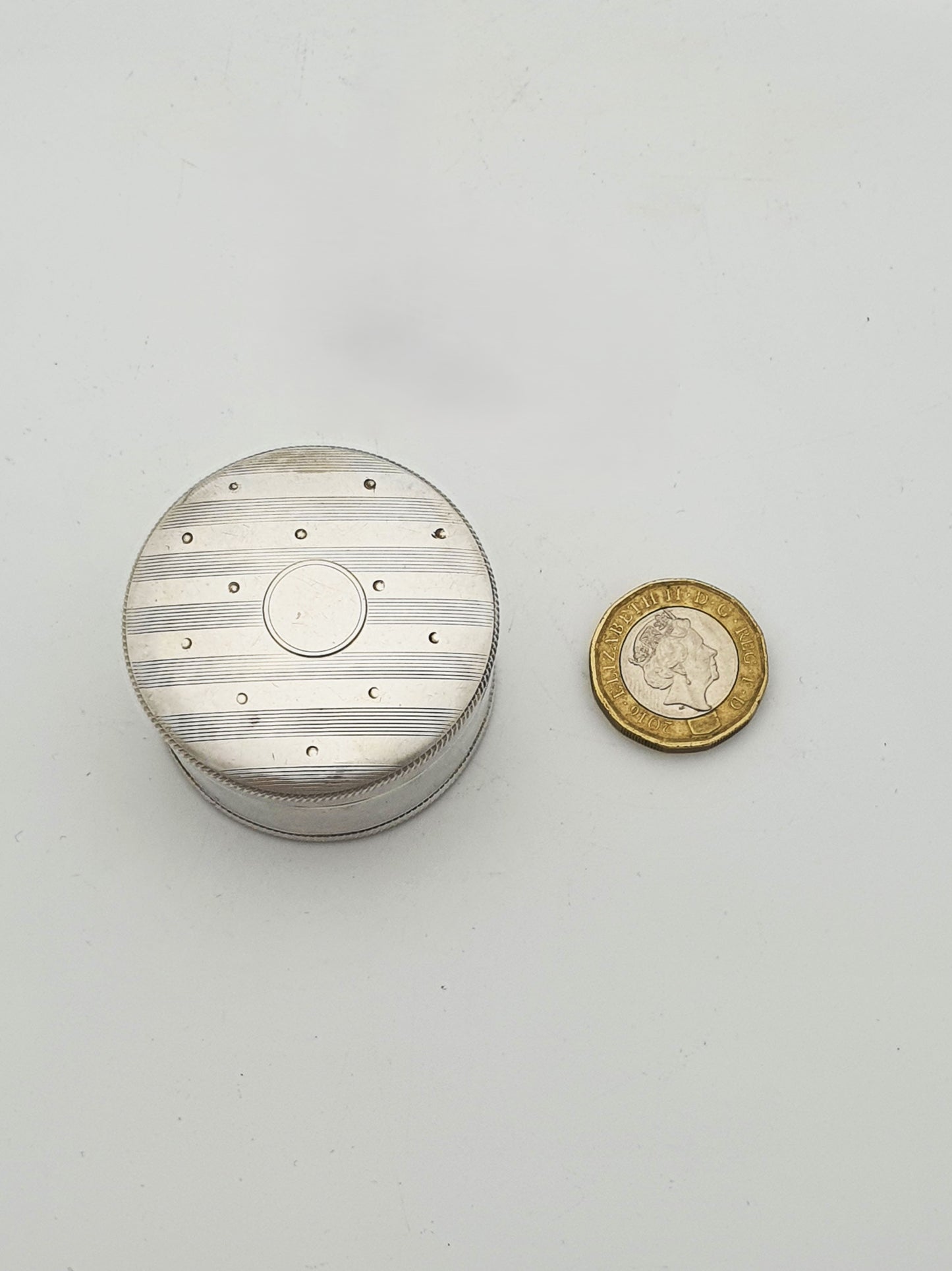 Antique George V Sterling Silver Engine Turned Round Pill Box - 1917