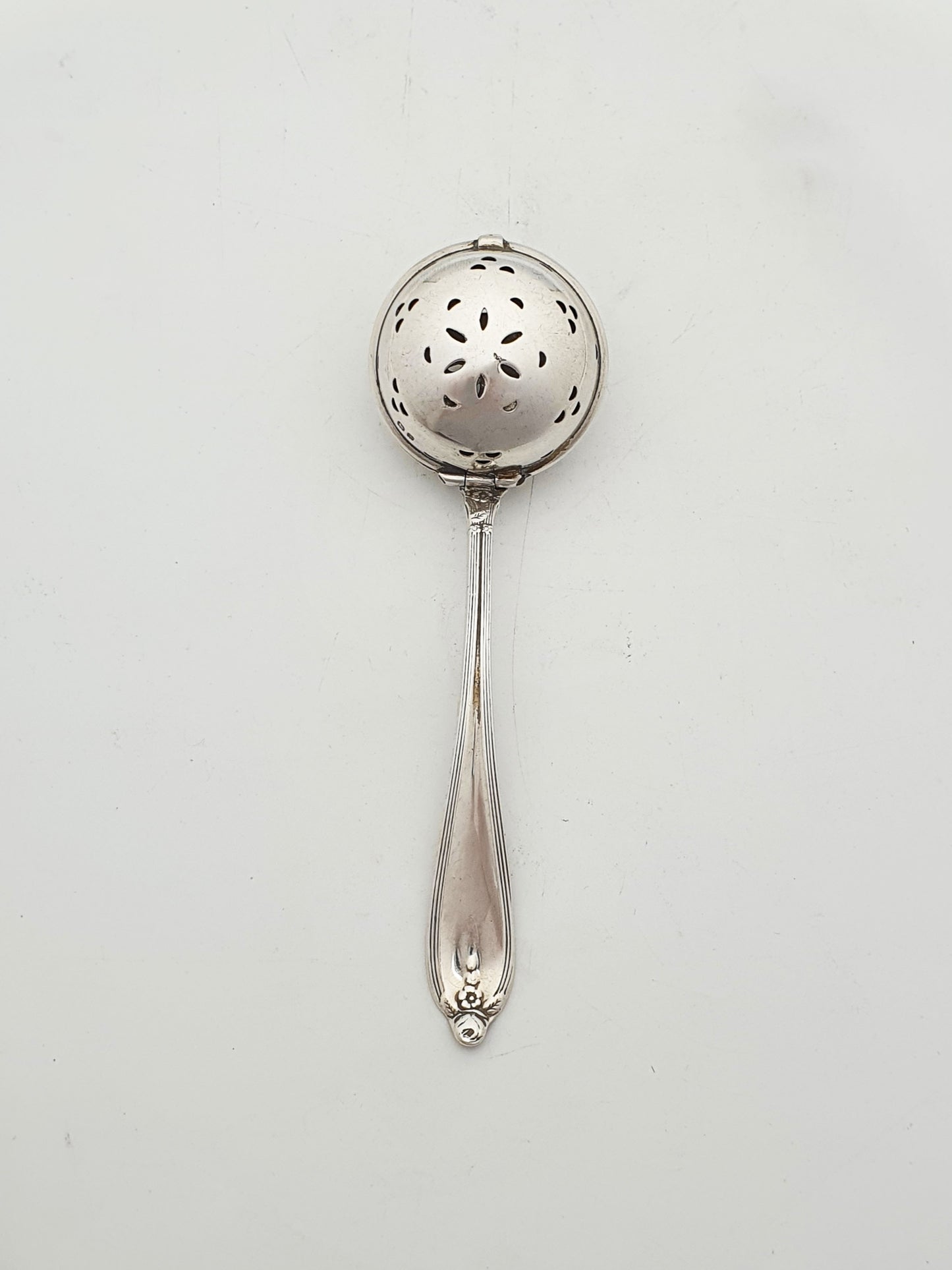 Antique George V Sterling Silver Hinged Tea Infuser Spoon - 1922