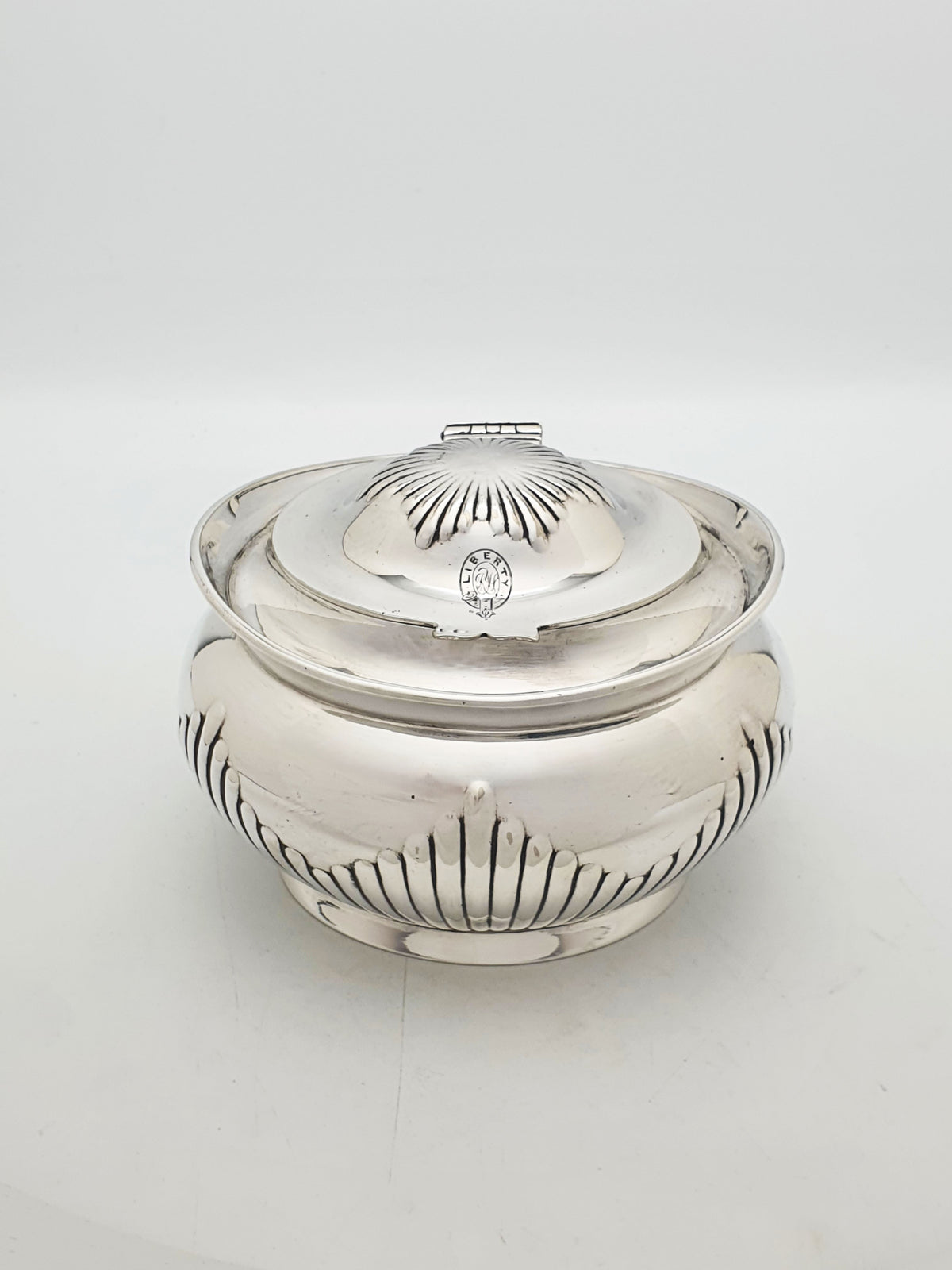 Antique Elkington Silver Plated Tea Caddy With Shell Caddy Spoon - 1908
