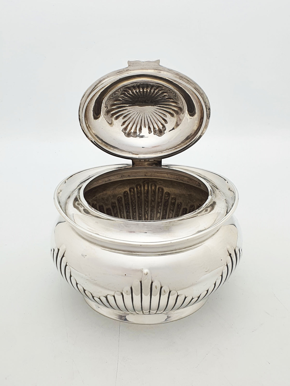 Antique Elkington Silver Plated Tea Caddy With Shell Caddy Spoon - 1908