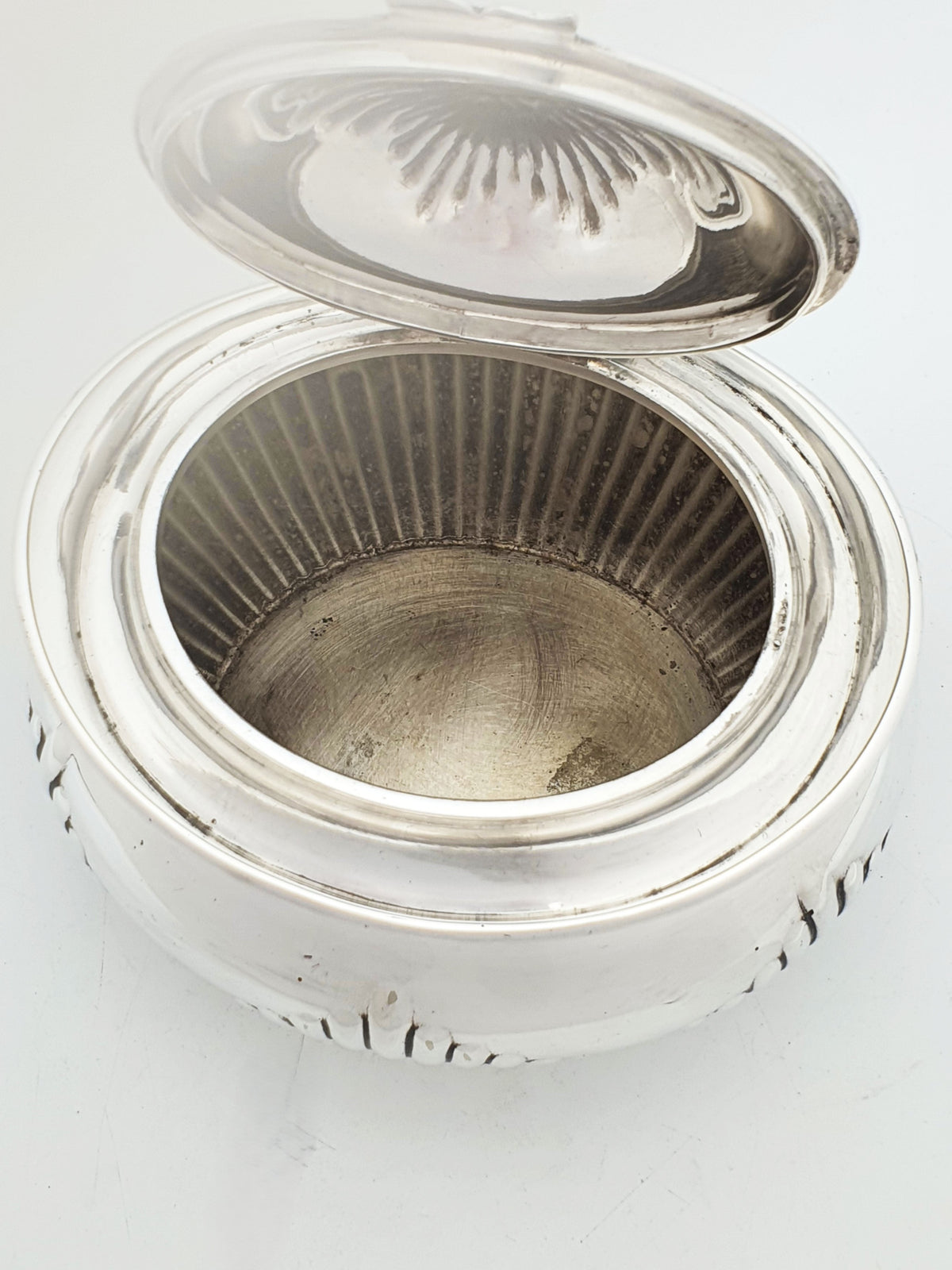 Antique Elkington Silver Plated Tea Caddy With Shell Caddy Spoon - 1908