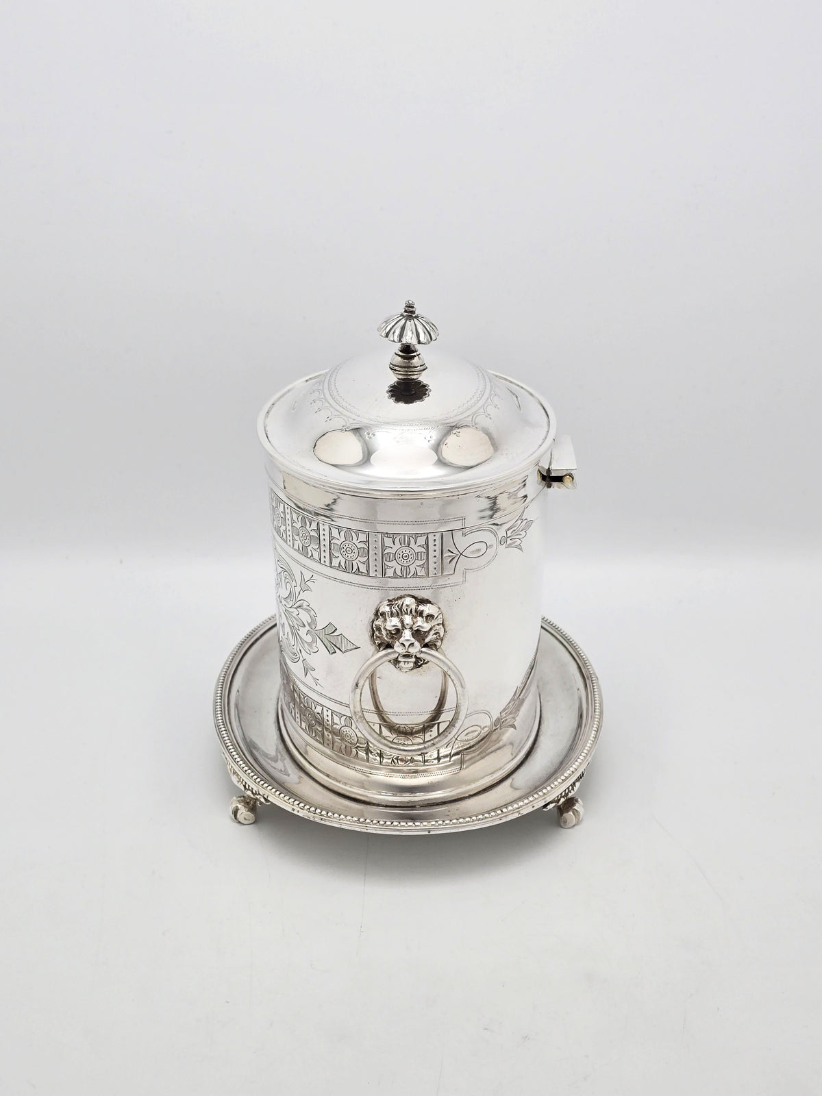 Antique Victorian Silver Plated Biscuit Barrel With Lion Masks – circa 1880