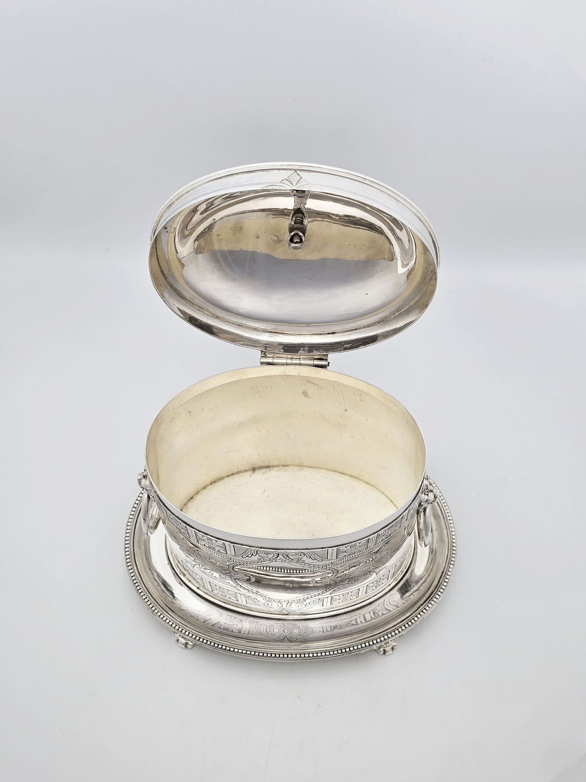 Antique Victorian Silver Plated Biscuit Barrel With Lion Masks – circa 1880