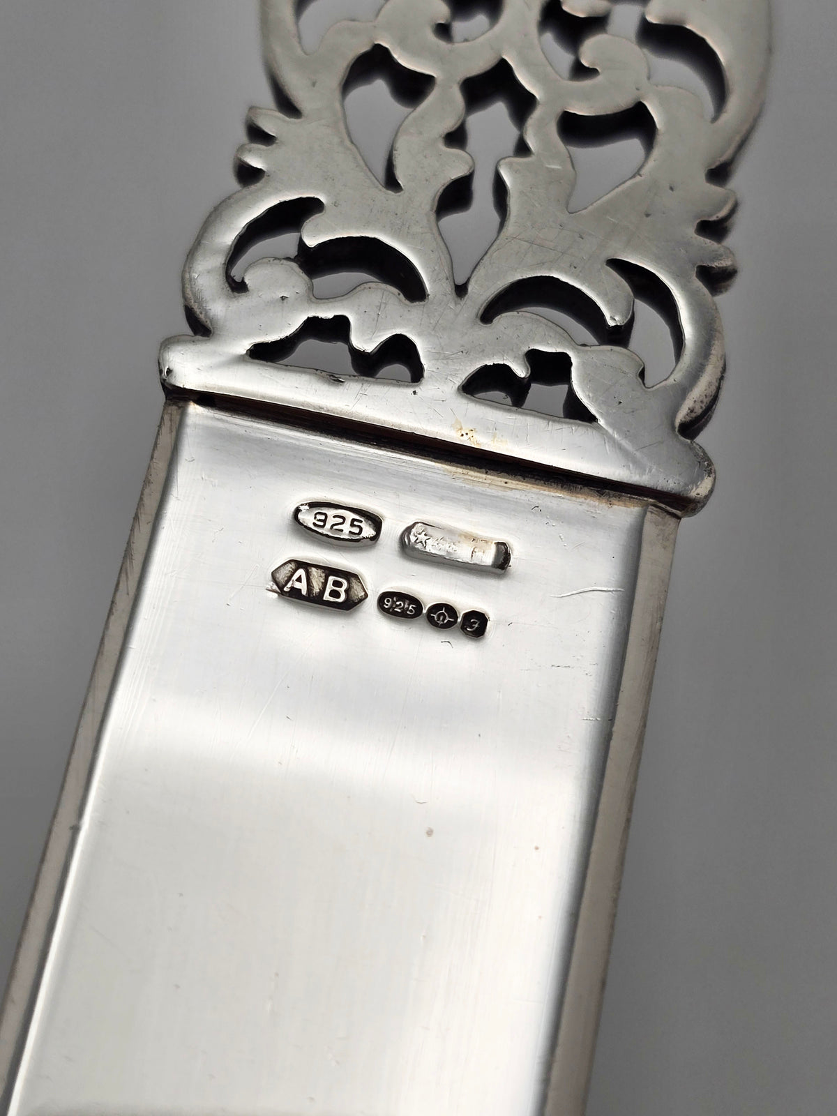 Vintage Elizabeth II Sterling Silver Pierced Foliate Letter Opener – 1980