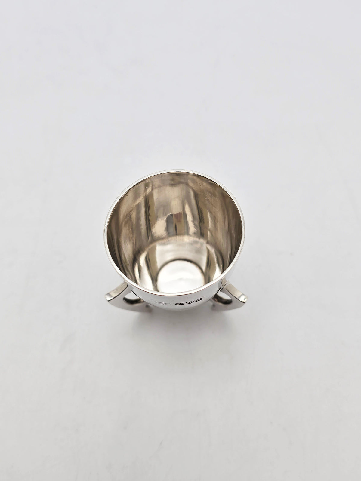 Unusual Art Deco Sterling Silver Tripod Egg Cup – Chester, 1924