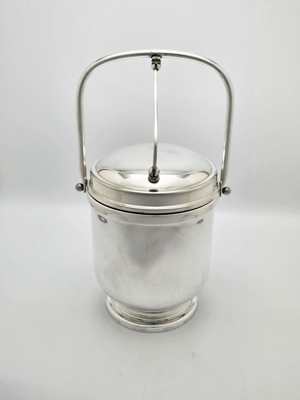 Vintage Silver Plated Ice Bucket with Amber Glass Liner and Hinged Lid – circa 1960