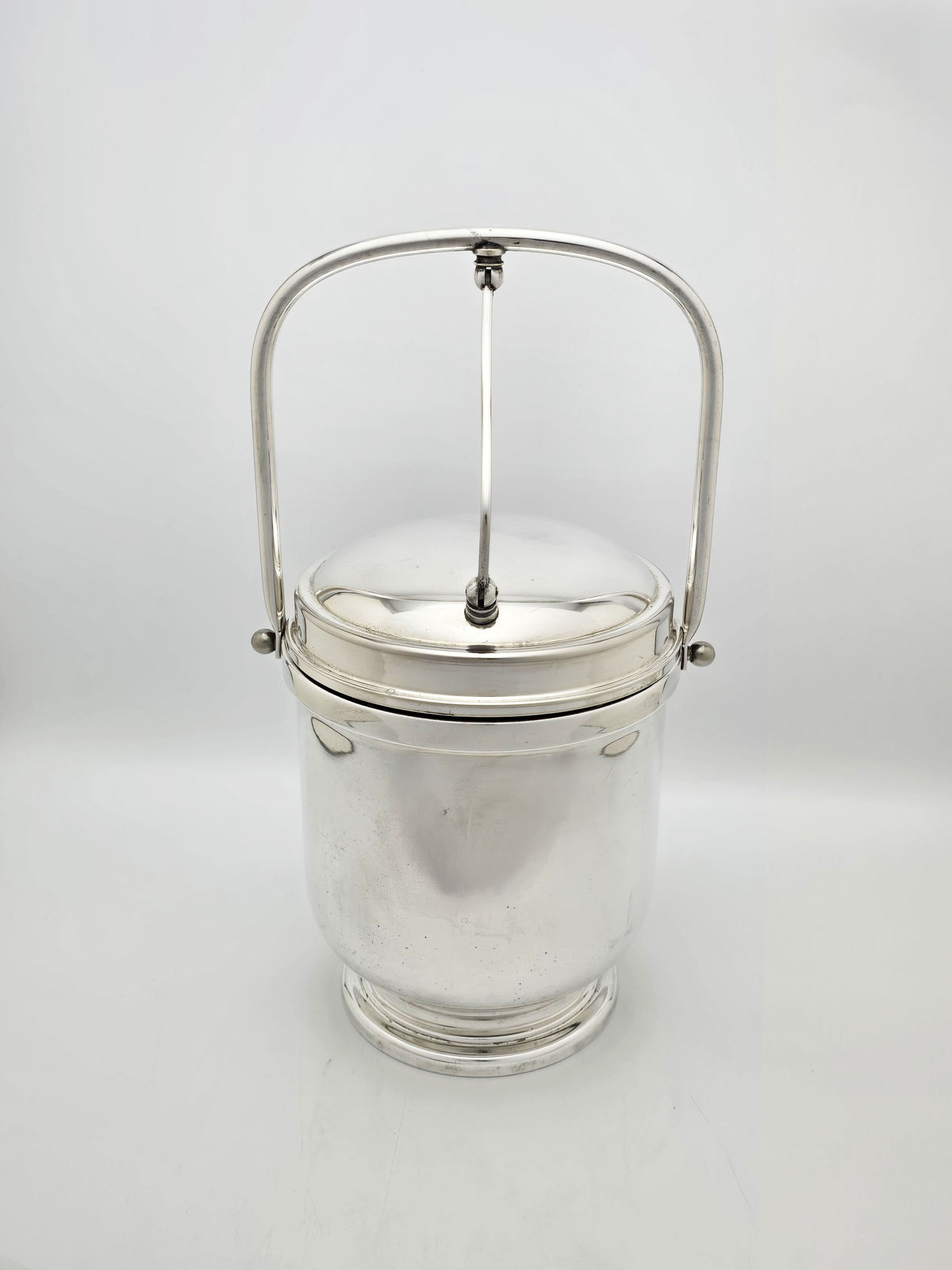 Vintage Silver Plated Ice Bucket with Amber Glass Liner and Hinged Lid – circa 1960