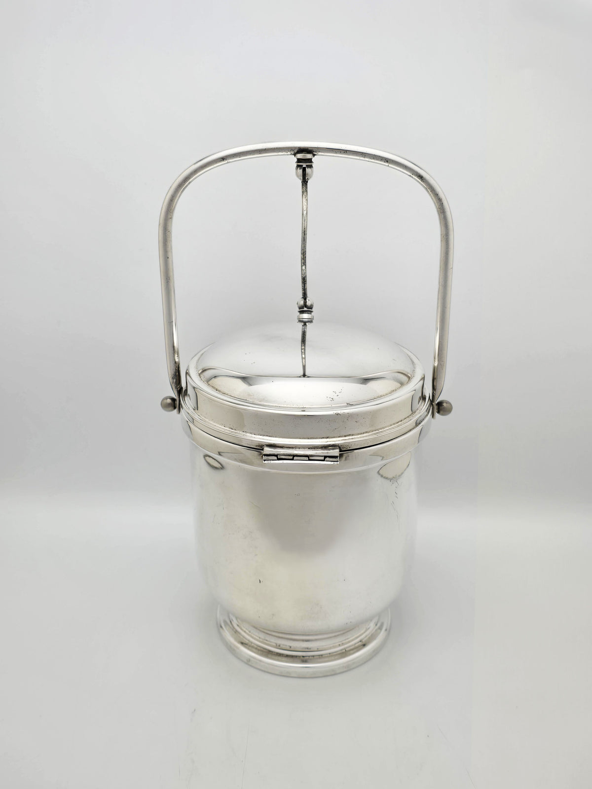 Vintage Silver Plated Ice Bucket with Amber Glass Liner and Hinged Lid – circa 1960