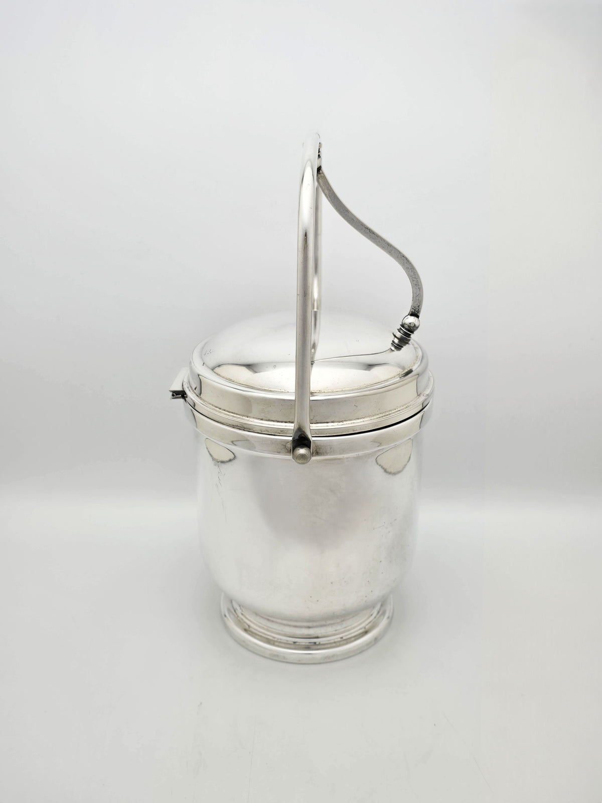 Vintage Silver Plated Ice Bucket with Amber Glass Liner and Hinged Lid – circa 1960