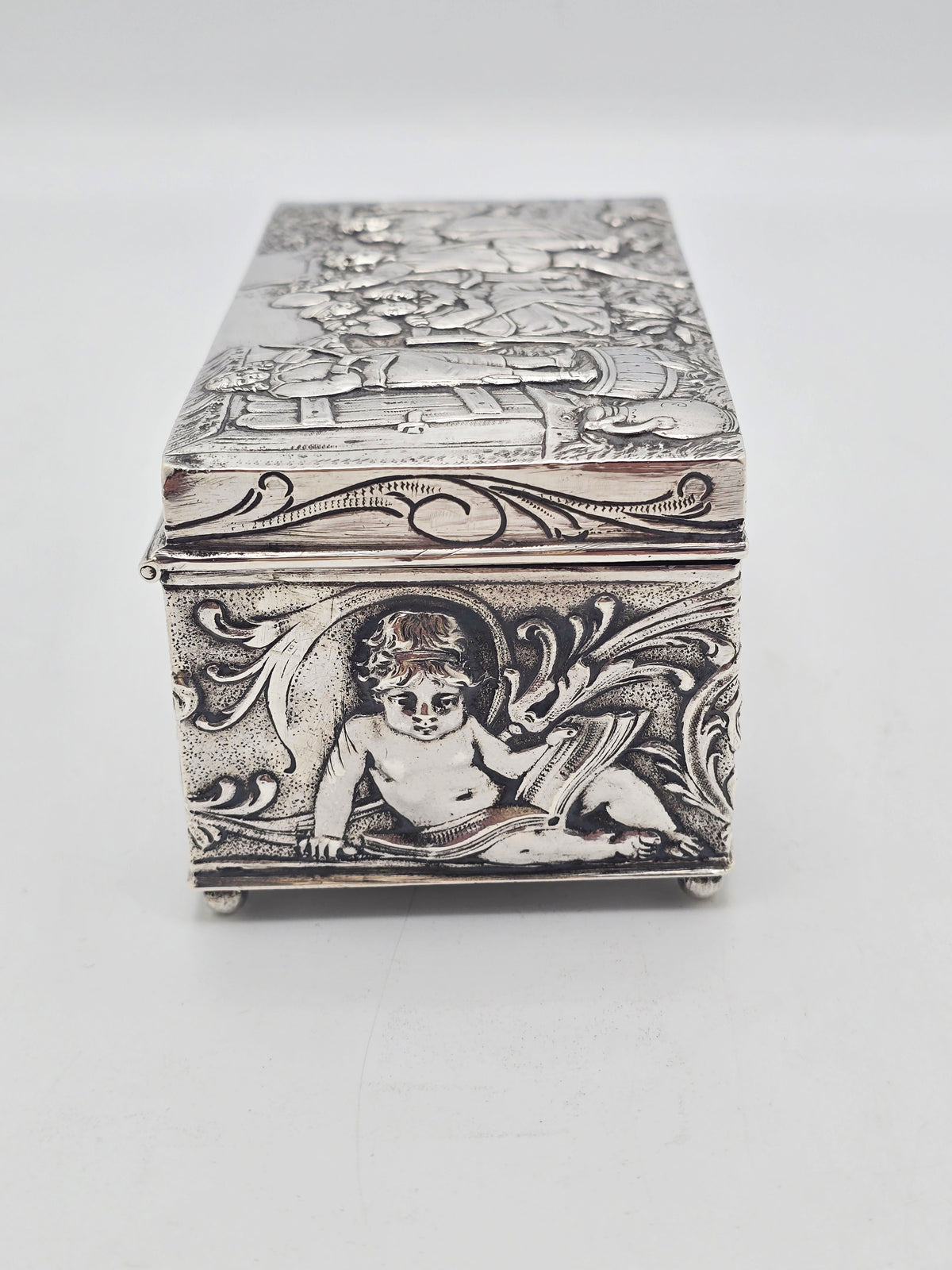 Antique Sterling Silver Repoussé Figural Trinket Box Sheffield 1899