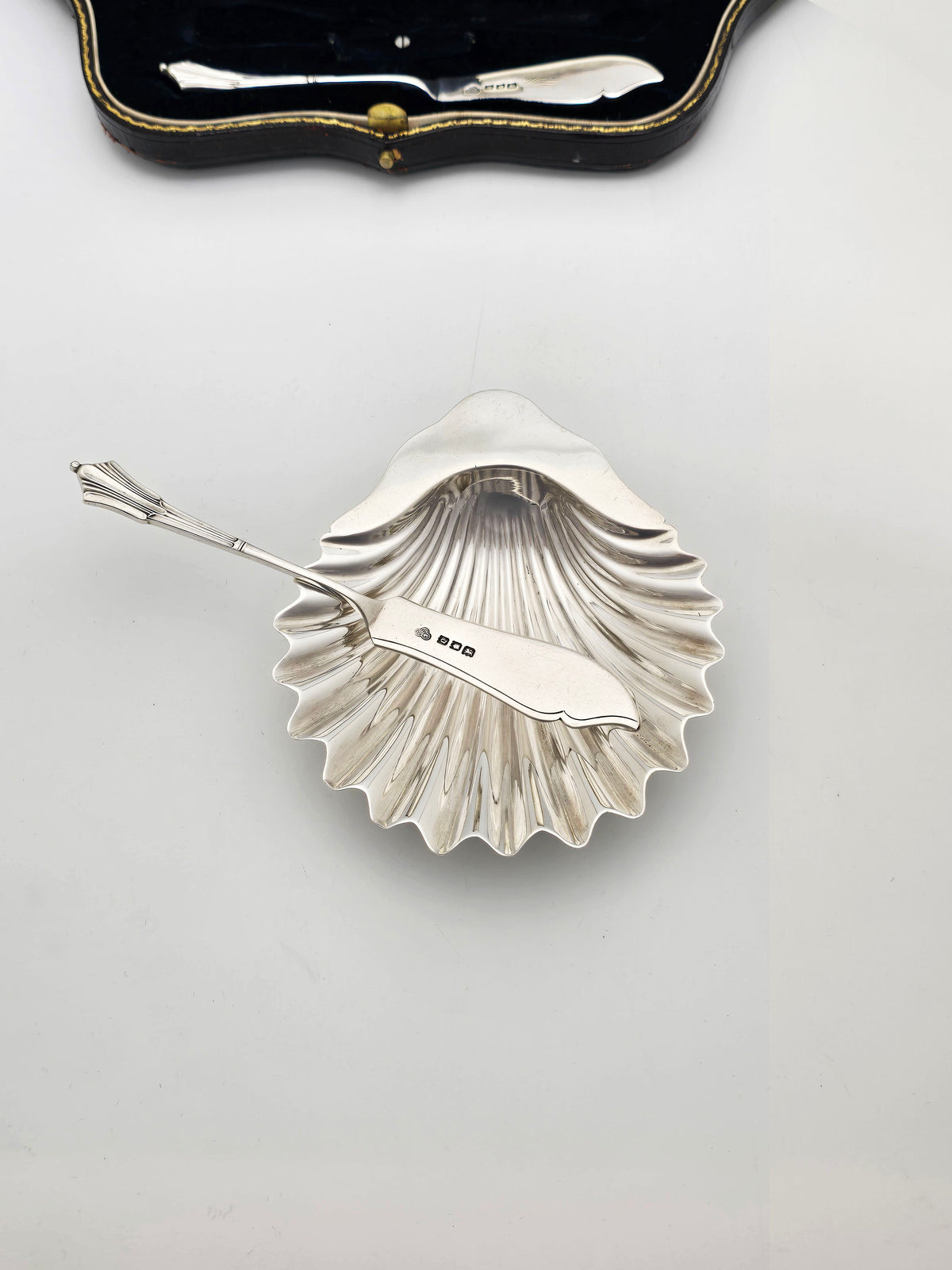Antique Sterling Silver Shell Butter Dishes and Spreaders Boxed Set 1918