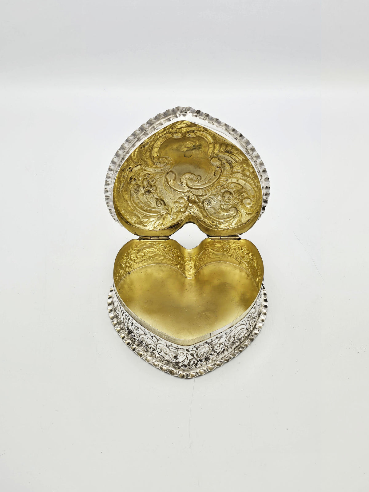 Antique Victorian Sterling Silver Heart Shaped Jewellery Box Birmingham 1893
