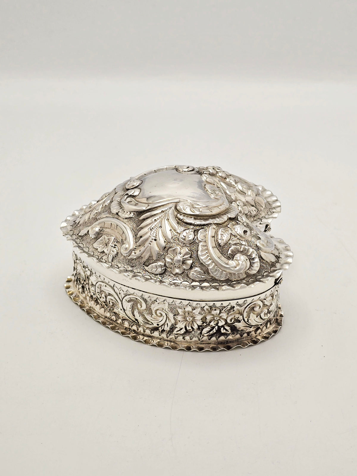 Antique Victorian Sterling Silver Heart Shaped Jewellery Box Birmingham 1893