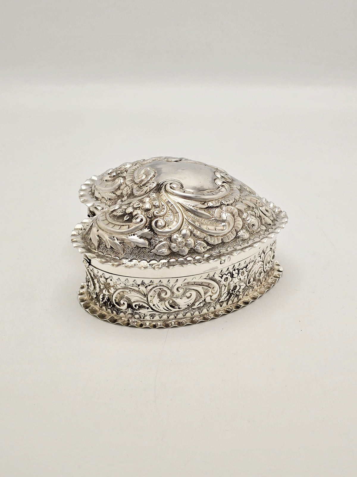 Antique Victorian Sterling Silver Heart Shaped Jewellery Box Birmingham 1893