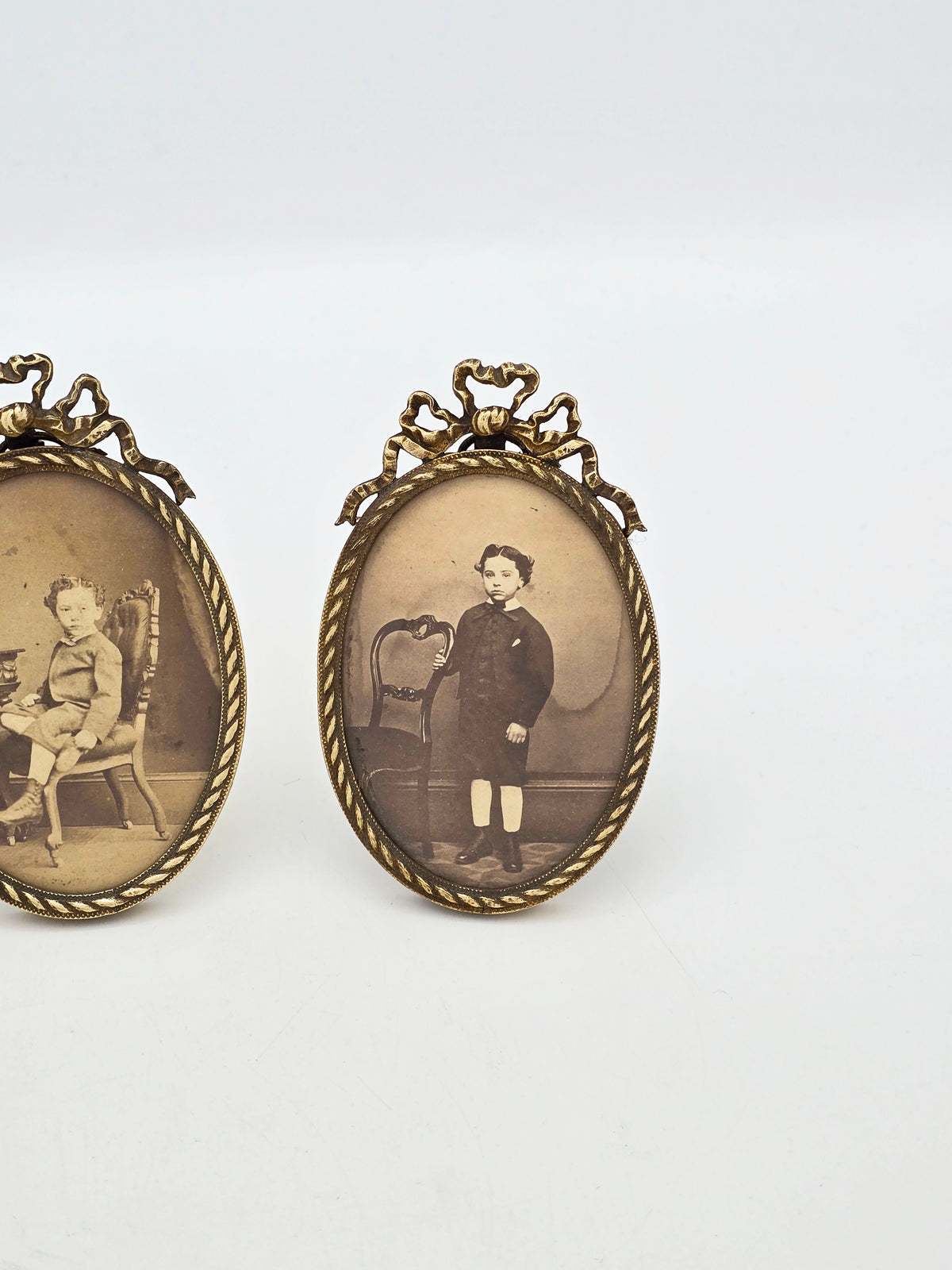 Antique Victorian Brass Set of Three Oval Picture Frames circa 1880
