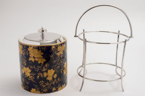 Stunning Davenport China Biscuit Barrel