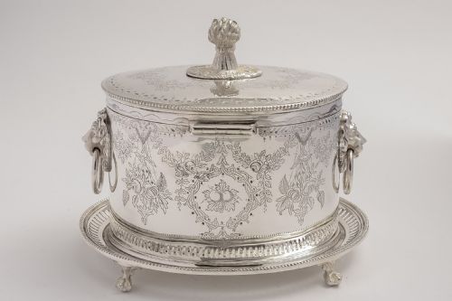 Gorgeous Victorian Oval Silver Plated Biscuit/Cookie Box