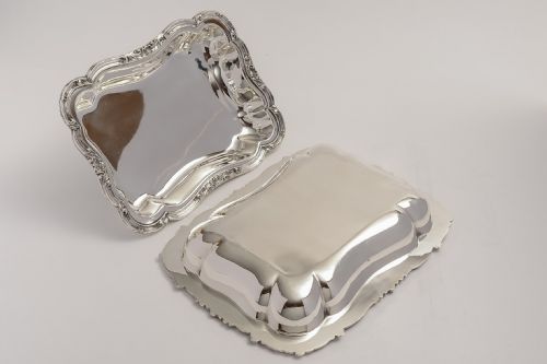 Pair of matching Victorian Silver plated entrée dishes.