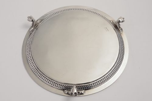Lovely Victorian pierced and engraved silver plated salver/tray.