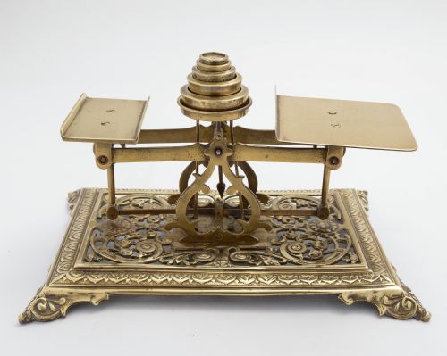 Set of Victorian postal scales complete with weights.