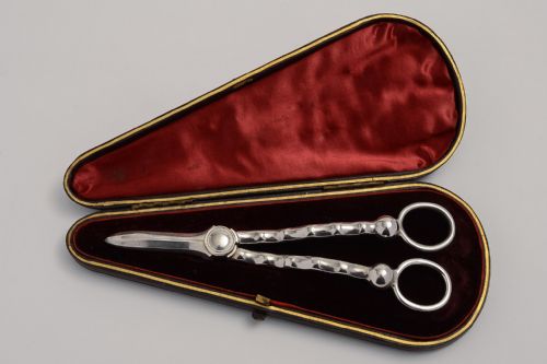 Victorian Grape Scissors