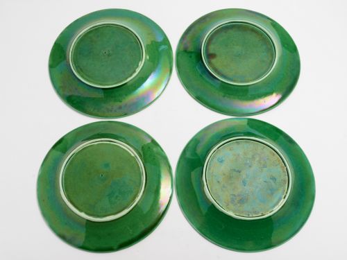Set of 8 Victorian green glazed majolica dessert plates