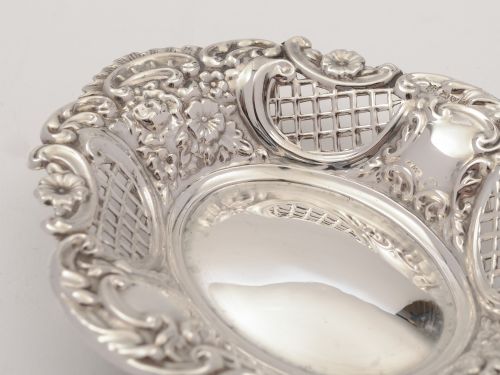 Pair of Edwardian silver bon bon dishes