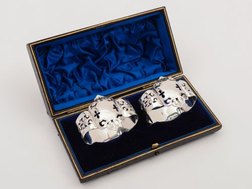 Cased Pair of Silver Napkin Rings Hallmarked Birmingham 1900