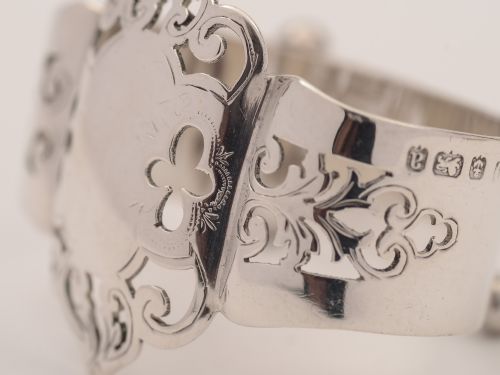 Cased Pair of Silver Napkin Rings Hallmarked Birmingham 1900