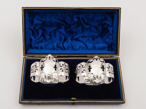 Cased Pair of Silver Napkin Rings Hallmarked Birmingham 1900
