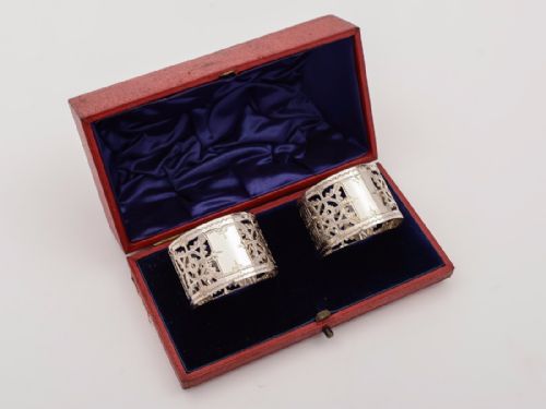 Cased Pair of Victorian Silver Napkin Rings 1896