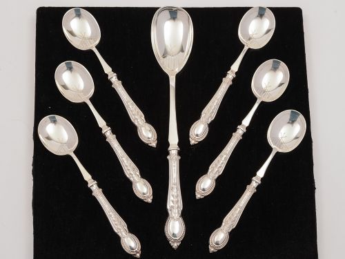 Set of 7 Silver Handled Fruit Spoons Hallmarked 1932