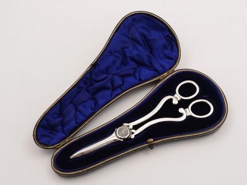 Pair of Edwardian Silver Grape Scissors London 1906