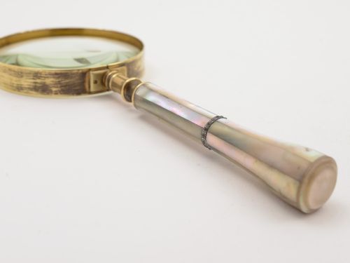 Edwardian Mother of Pearl Handled Magnifying Glass Circa 1900