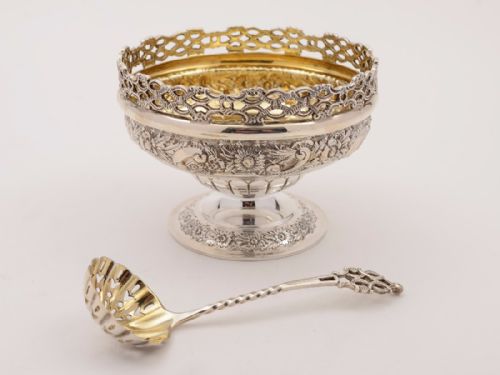 Edwardian Cased Sugar Bowl and Sifter Spoon 1906