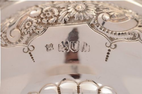 Edwardian Cased Sugar Bowl and Sifter Spoon 1906