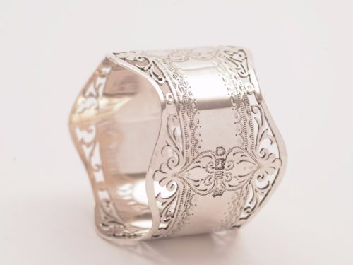 20th Century Edwardian Silver Napkin Ring London 1906