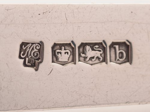 Set of 6 Cased Silver and Mother of Pearl Knives Sheffield 1919