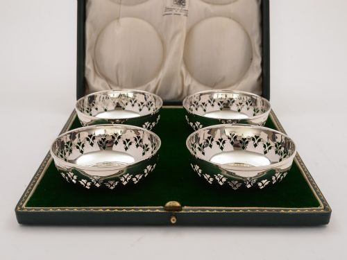Cased Set of 4 Silver Bon Bon Dishes Birmingham 1922