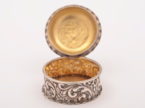 Art Nouveau Silver Pill Box Birmingham 1901