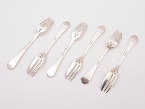 Cased Set of 6 Art Deco Silver Cake Forks Birmingham 1932