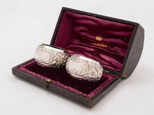 Cased Pair of Victorian Silver Napkin Rings