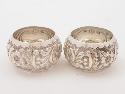 Cased Pair of Victorian Silver Napkin Rings