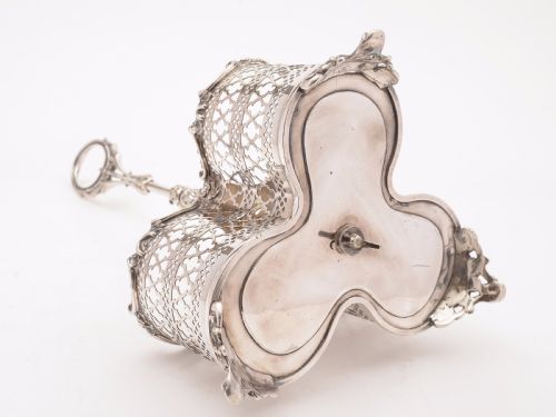 Victorian 3 Bottle Decanter Stand Circa 1880